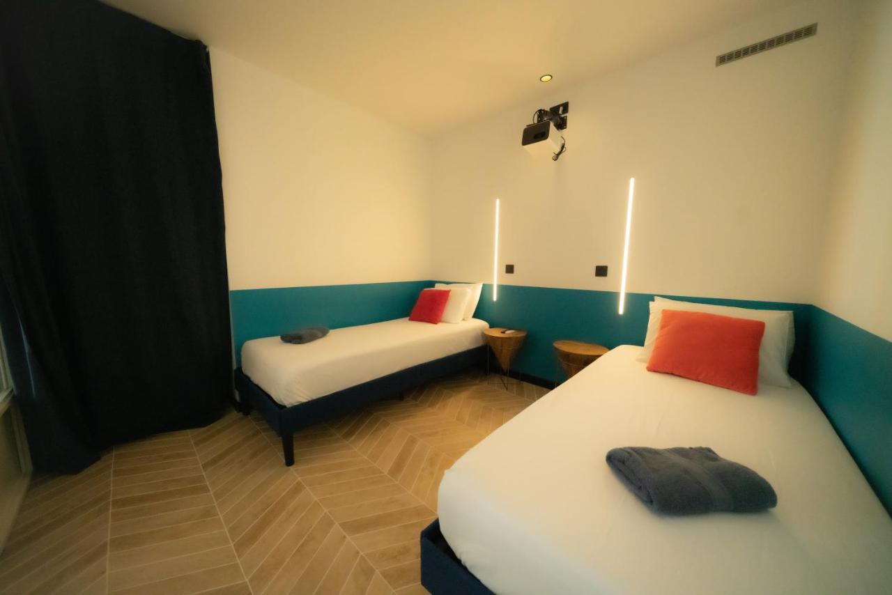Roma Divine Home Cinema Et Jardin Nimes Luaran gambar