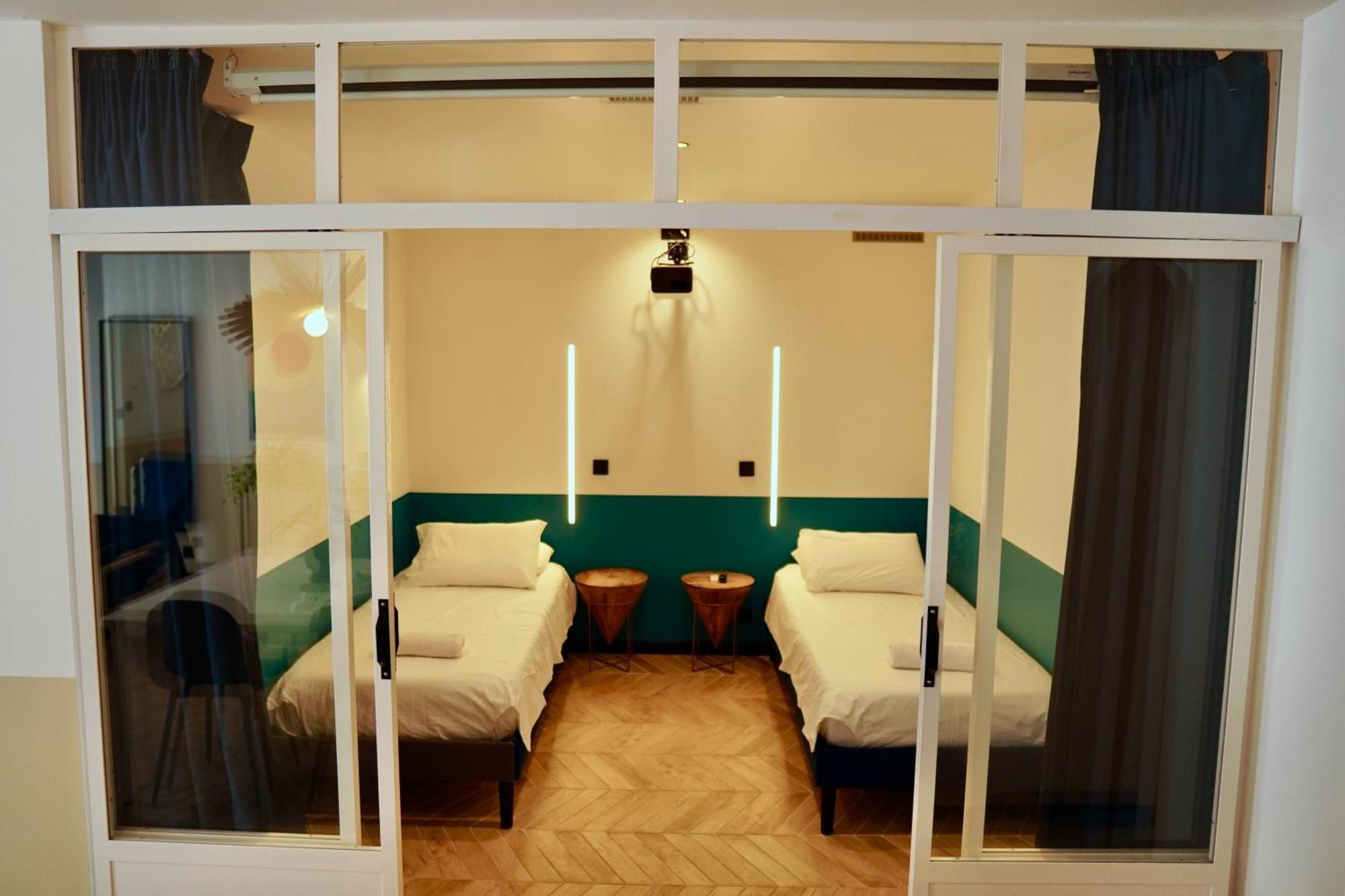 Roma Divine Home Cinema Et Jardin Nimes Luaran gambar