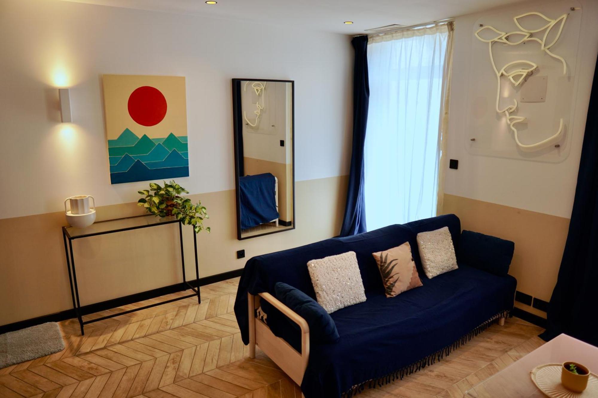 Roma Divine Home Cinema Et Jardin Nimes Luaran gambar